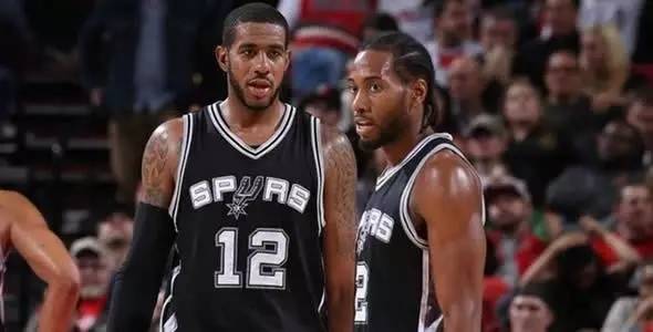 WTT重庆冠军赛 林诗栋3比2战胜安宰贤晋级八强央视体育.