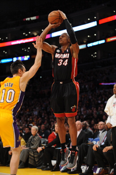 他凭借出色 他凭借出色